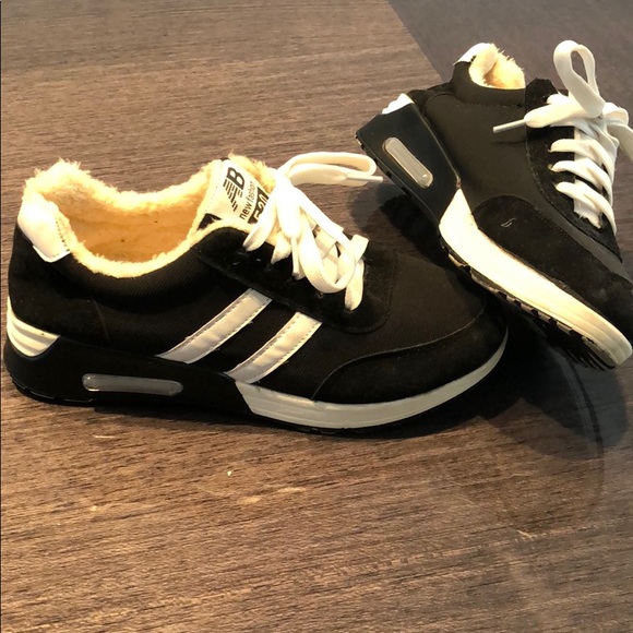 Winter shoes - Picture 1 of 3